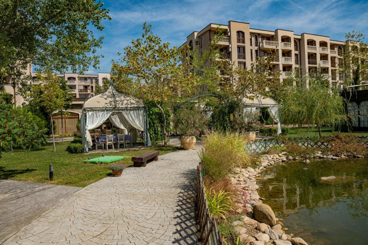 Menada Apartments In Cascadas Slăntjev Brjag Exteriör bild