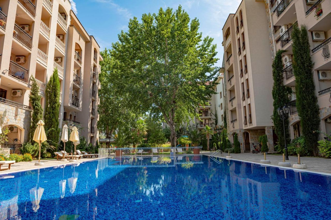 Menada Apartments In Cascadas Slăntjev Brjag Exteriör bild