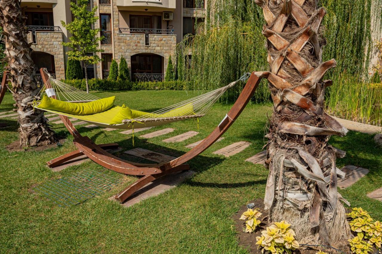 Menada Apartments In Cascadas Slăntjev Brjag Exteriör bild