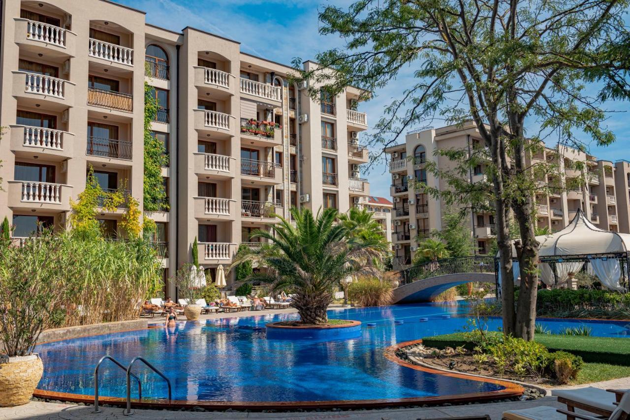Menada Apartments In Cascadas Slăntjev Brjag Exteriör bild