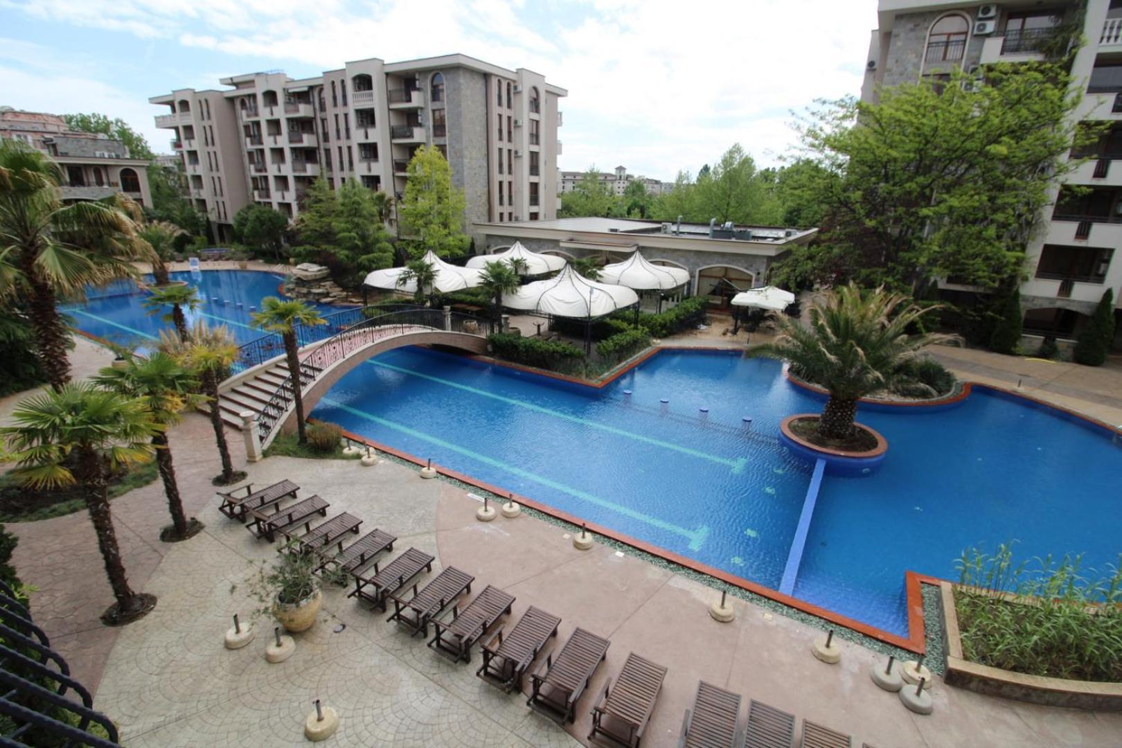 Menada Apartments In Cascadas Slăntjev Brjag Exteriör bild